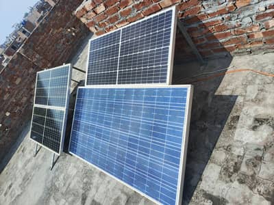 solar panel. 4hain200watt ke 3 hain 1.270watt ka with stand