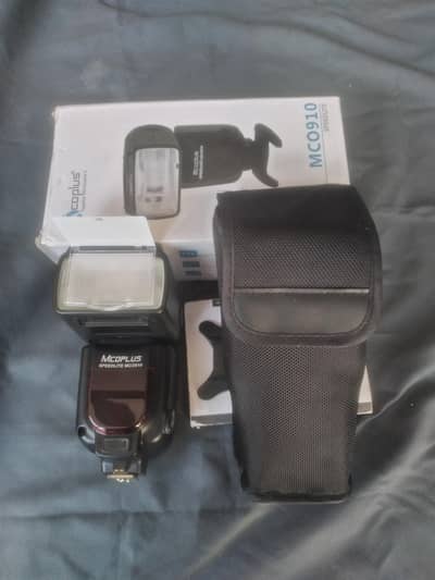 Flash speedlight  Mco- 910 special  for Nicon and cannon