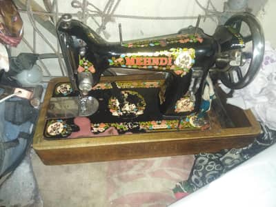 special tailor wali machine khud tyar krwai gai japani purzoun sath