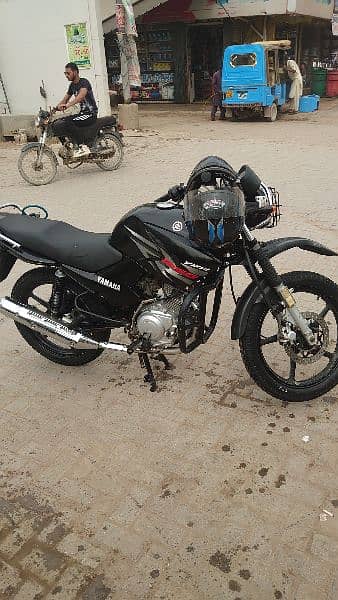 2017 oct model black color japanese variant