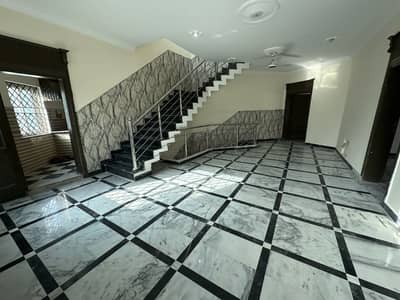 Ful house available for rent