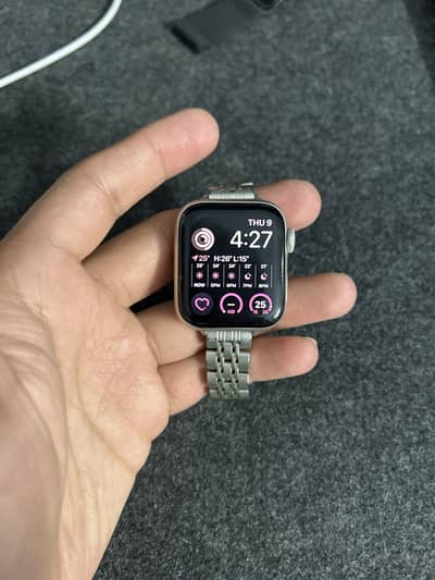 Apple Watch SE 2nd gen 40mm (read ad)