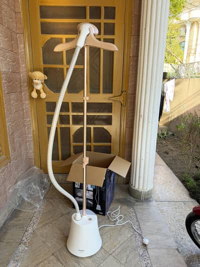 Panasonic NI-GSG060 Garment Steamer - White