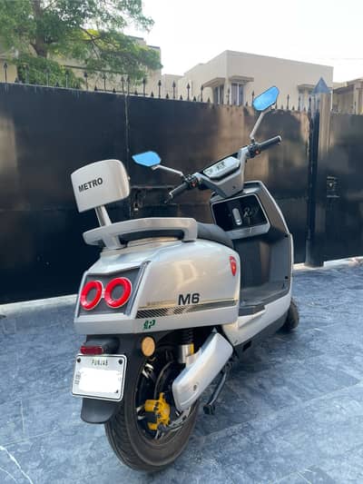 Electric Bike Lithium Metro M6 Empower