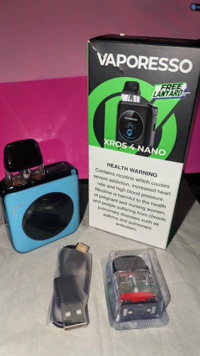 Vaporesso XROS 4 Nano Pod Kit - Like New with Box & Extra Coil