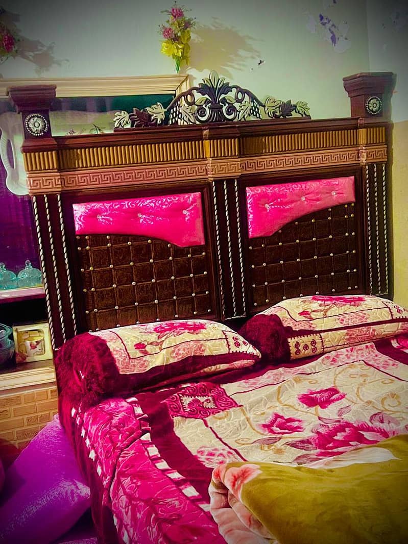 Double bed ,Dressing table,Matress 1