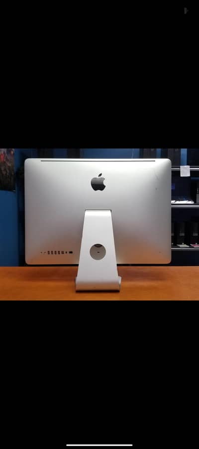 Apple iMac 27inch , wireless keyboard and mouse for sale