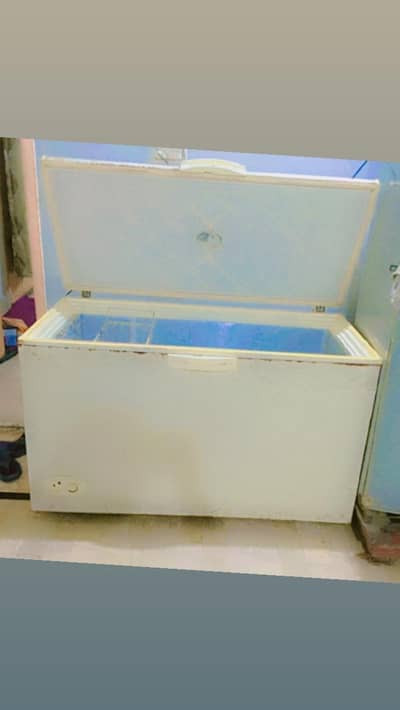 dawlance freezer in used