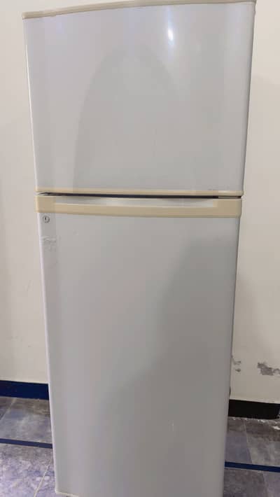 Fridge upper portion full good lower portion is slow