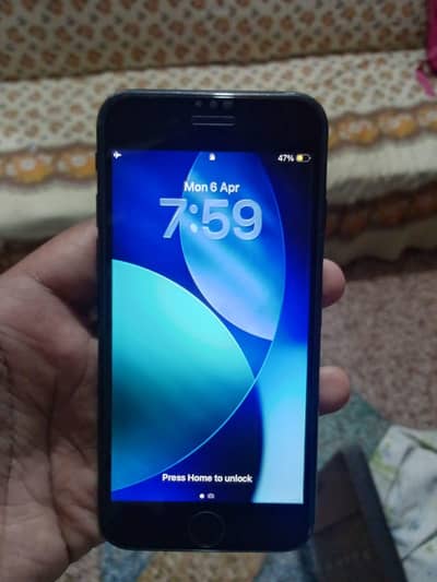 iphone se 2020 9/10 condition