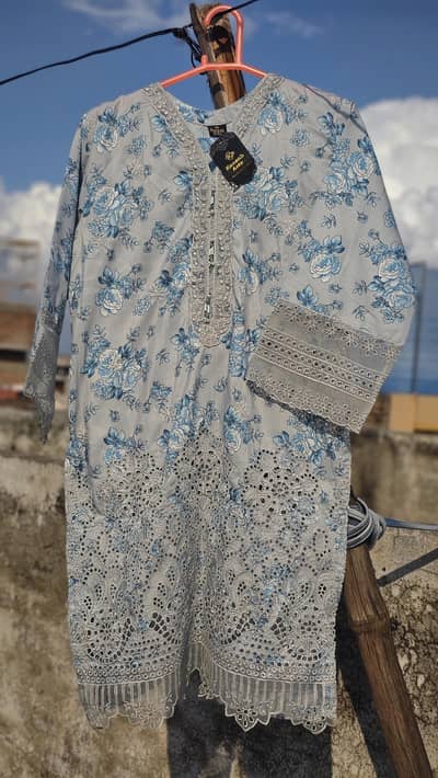 Women blue floral 3 pc lawn dress