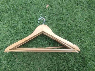 Wooden Shirt Hangers @50% Discount in Bulk