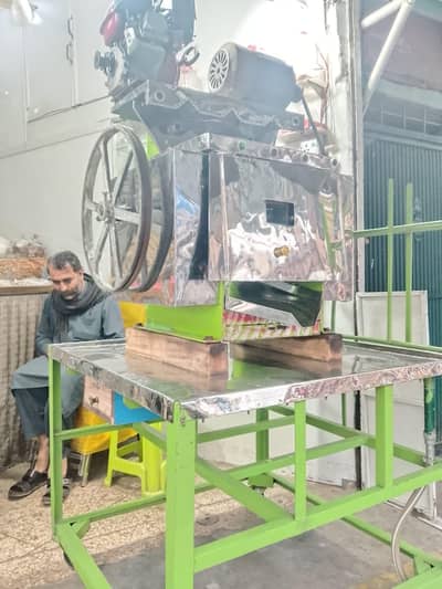 Heavy Duty Sugarcane Juice Machine - Dual Power (Motor + Engine)