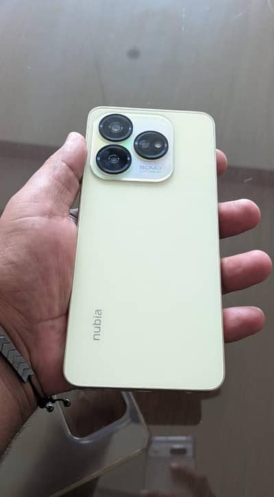 Nubia V60 Design for Sale – Excellent Condition 