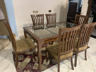 New dining set urgent sale