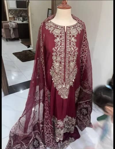 Branded preloved dresses in reasonable price