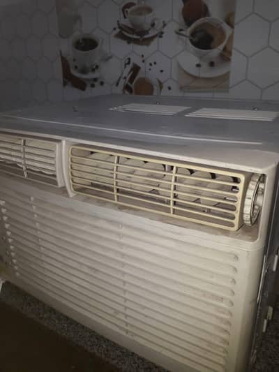 window ac bohat achi cooling krta hn