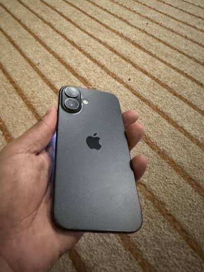 iPhone 16 sim locked