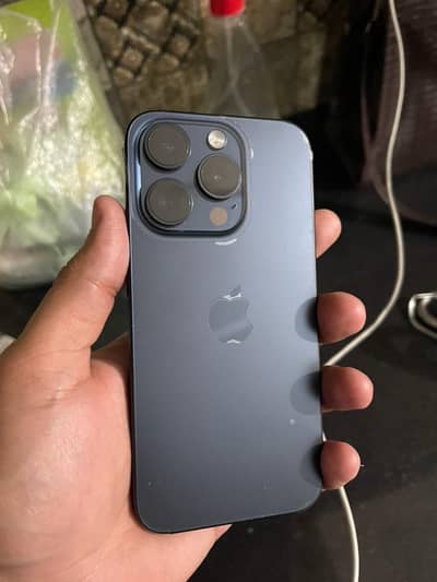 Iphone 15 pro Blue Titanium JV