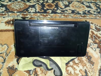 TOYOTA YARIS ORIGINAL COMPANY FITTED SET