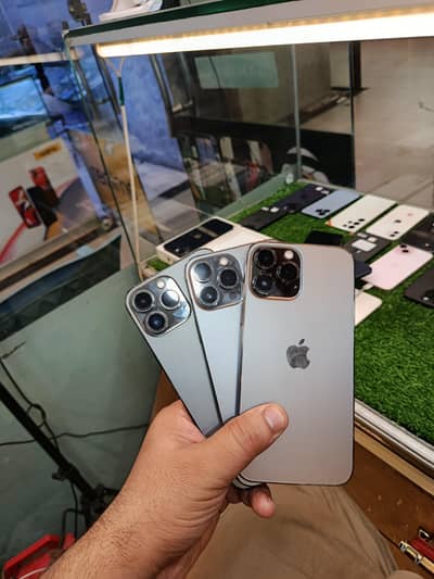 iPhone 13 pro max 4 month SIM time