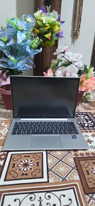 Hp Elite Book 830 G9 i5/12Gen . . . . . 16/256Gb