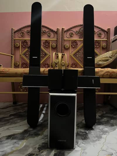 SAMSUNG SOUND SYSTEM WITHOUT DVD UNIT 5.1