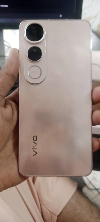 Vivo v50 lite 10/10