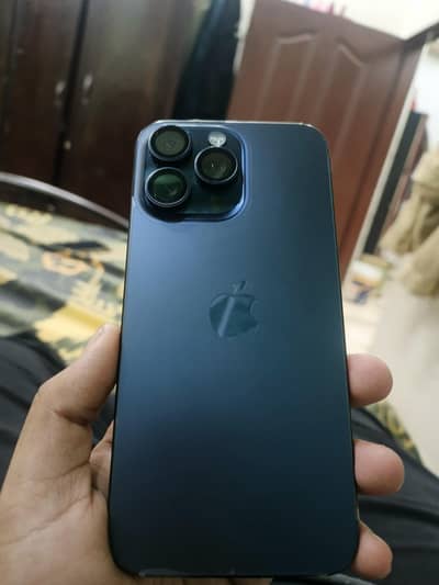 IPHONE 15 PRO MAX 256 GB 82 BATTERY HEALTH ONLY PHONE