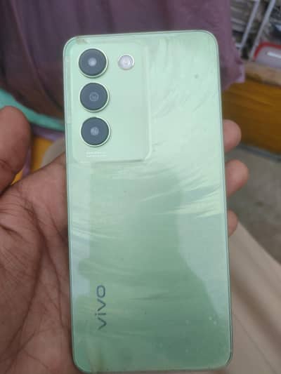 vivo y100