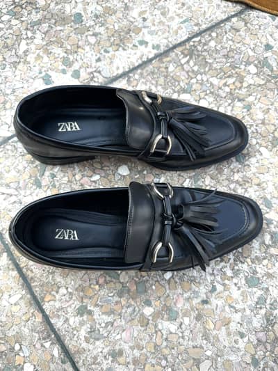 Zara Black Leather Tassel Loafers