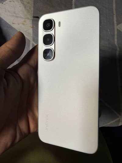 Infinix hot 60pro 8/128