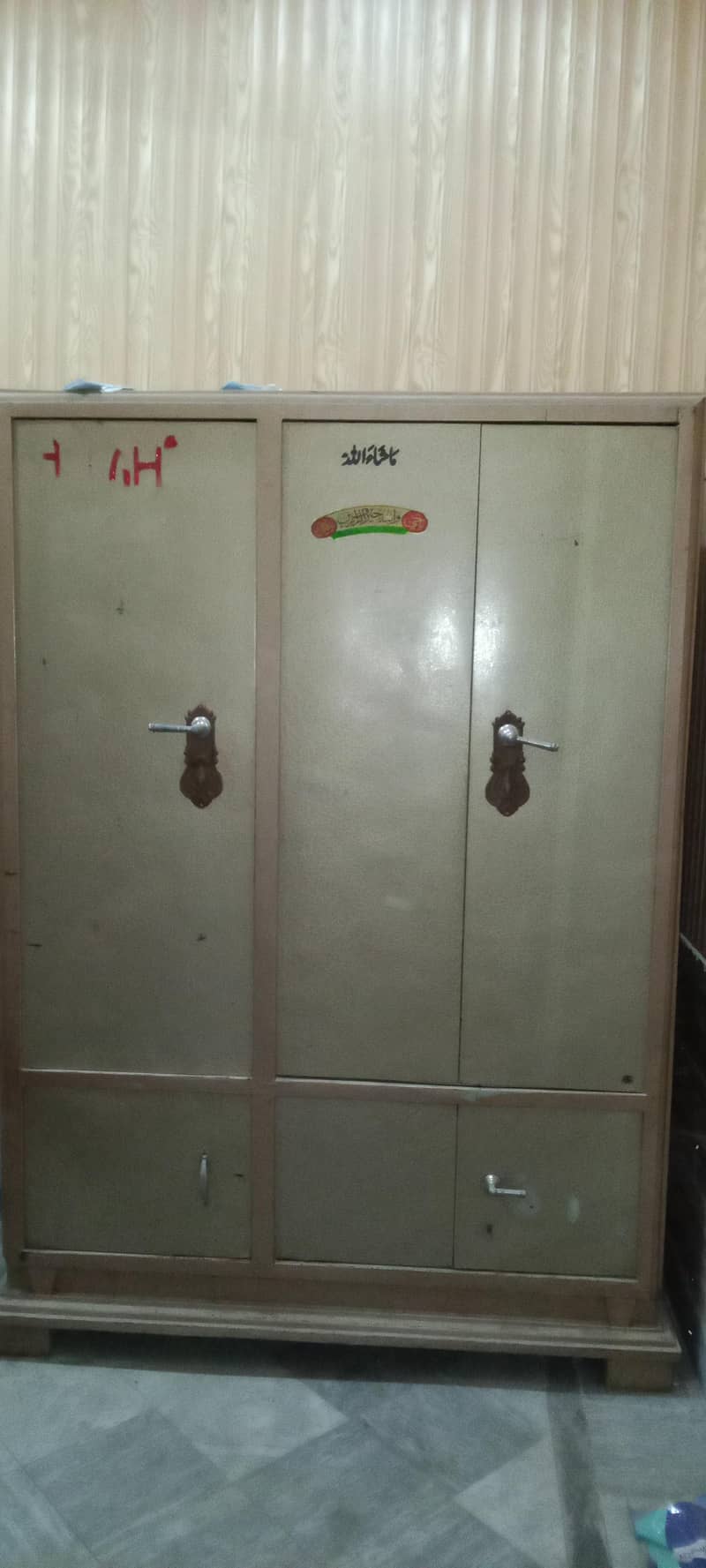 wardrobe الماری 4