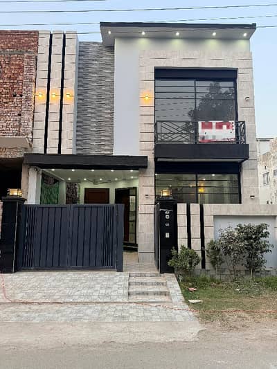 5 Marla Brand New Super Luxury Ultra Modern Design House For Sale In DHA Rahbar