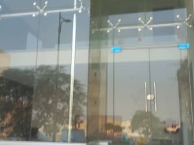 4 MARLA COMMERICAL BUILDING AVAILABLE FOR SALE WITH BASEMENT