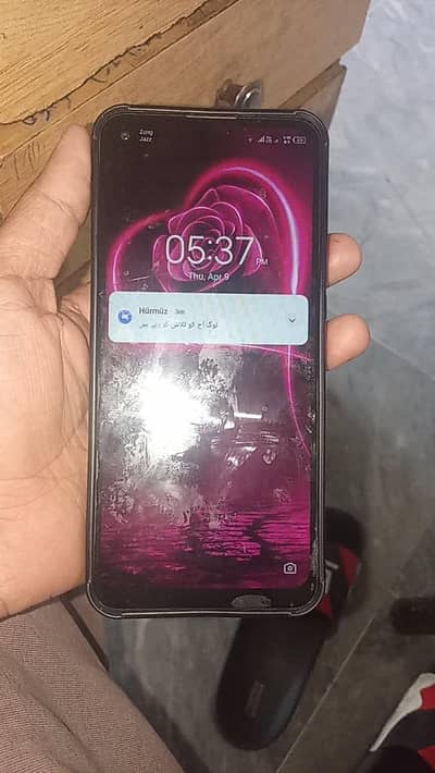 condition 9/10 one hand use