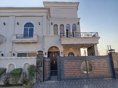 Become Owner Of Your Good Location House Today Which Is Centrally Located In Garden Town Phase 3 - Block B In Gujranwala