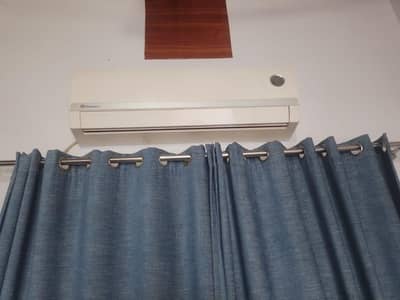 Dawlance 1.5 ton non inverter Ac for sale
