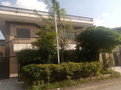 i-8 one kanal Ground poration 4 Bedroom with sapparte Gate For Rent.