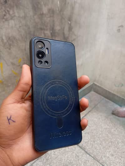 6 128 box charging original ha  exchange possible