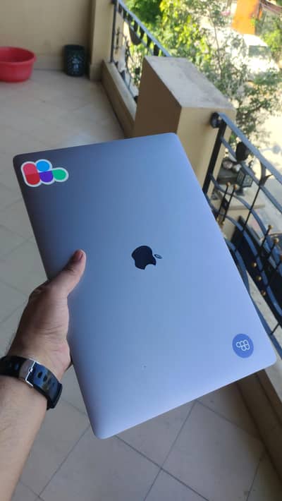 MacBook pro 2019