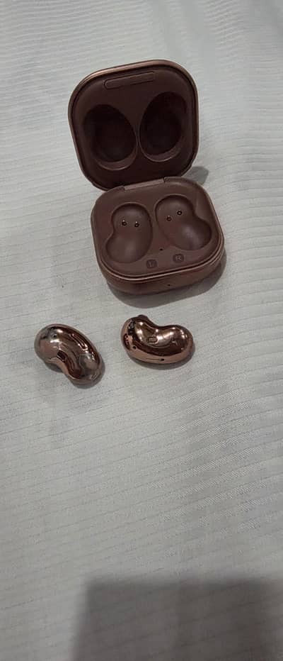 samsyng buds live  original from USA