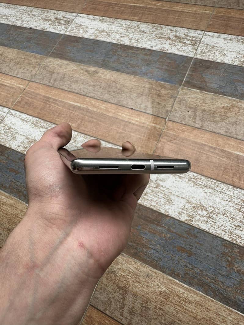 Google pixel 6 pro 4