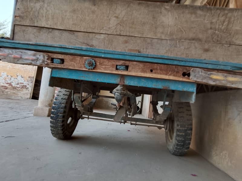 پھٹہ رکشہ لوڈنگ کے لیے 7