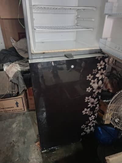 used ha  saaf halat may ha