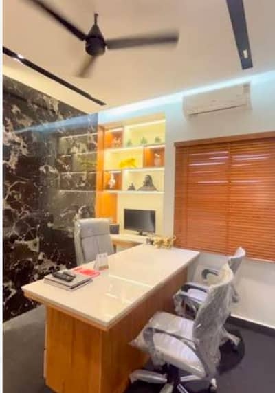 Girls Jobs office Accounting