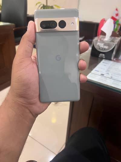 12/256 dual sim all okay