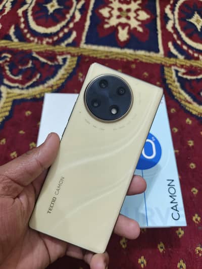 Tecno camon 30s , full packing available.