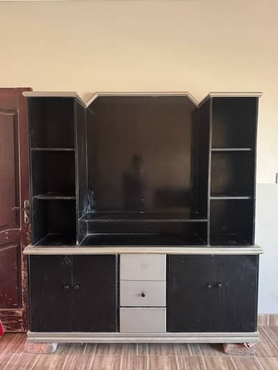 tv showcase 10/9 condition #trolly