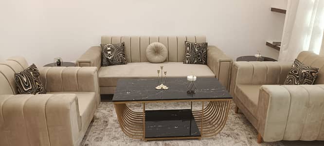 Fully Furnished 2 Bed Corner Apartment For Sale